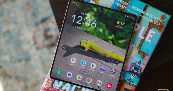 Samsung Galaxy Z Fold 5 Review: Cool, a New Hinge